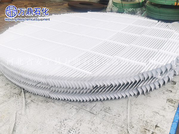 包頭客戶采購(gòu)我司DN3200PP折流板除霧器用于脫硫塔中