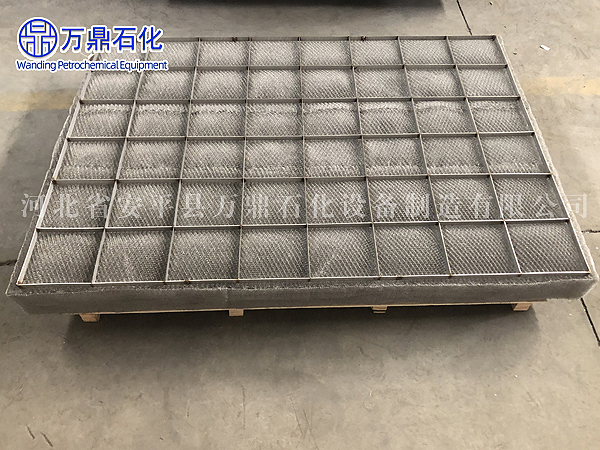 加拿大某公司采購(gòu)我司玻璃纖維絲與不銹銅絲混編方形除沫器，規(guī)格多種，格柵均為圓鋼制作，數(shù)量500套